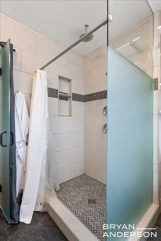 356 Woodmere Avenue Se, City Of Grand Rapids, MI 49506