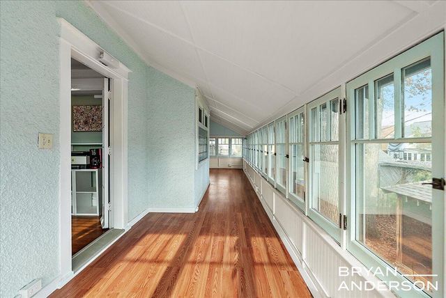 356 Woodmere Avenue Se, City Of Grand Rapids, MI 49506