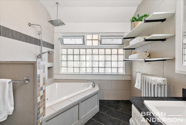 356 Woodmere Avenue Se, City Of Grand Rapids, MI 49506