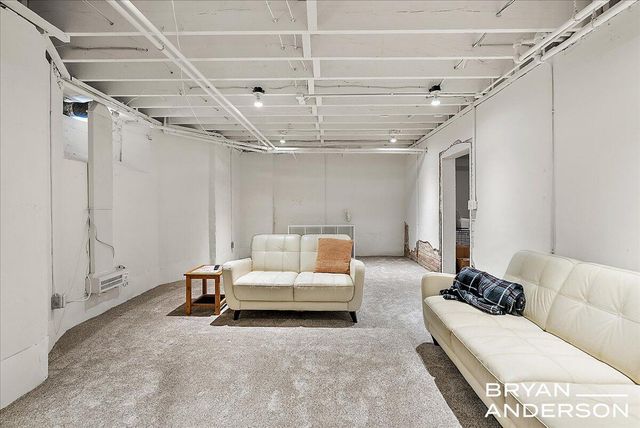 356 Woodmere Avenue Se, City Of Grand Rapids, MI 49506