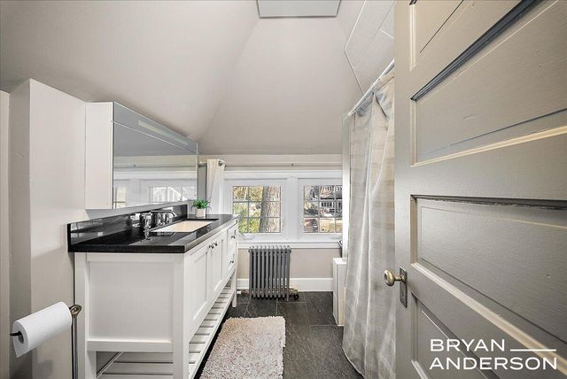 356 Woodmere Avenue Se, City Of Grand Rapids, MI 49506