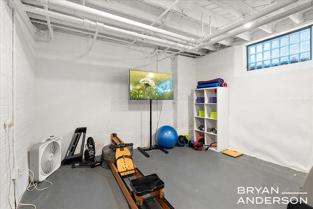 356 Woodmere Avenue Se, City Of Grand Rapids, MI 49506