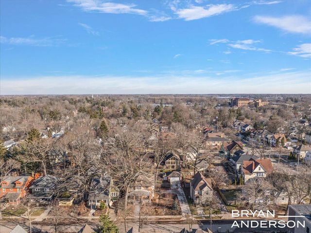 356 Woodmere Avenue Se, City Of Grand Rapids, MI 49506