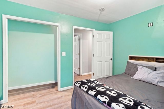 1528 Washington Ave, Pompton Lakes Boro, NJ 07442