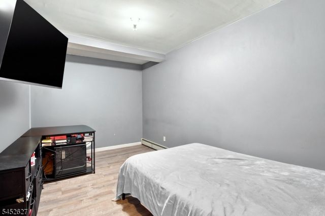 1528 Washington Ave, Pompton Lakes Boro, NJ 07442