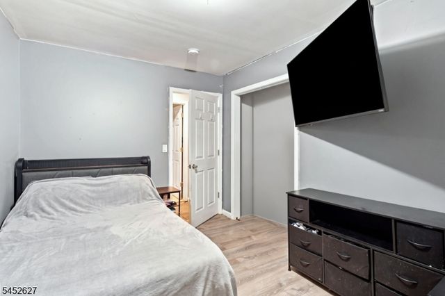 1528 Washington Ave, Pompton Lakes Boro, NJ 07442
