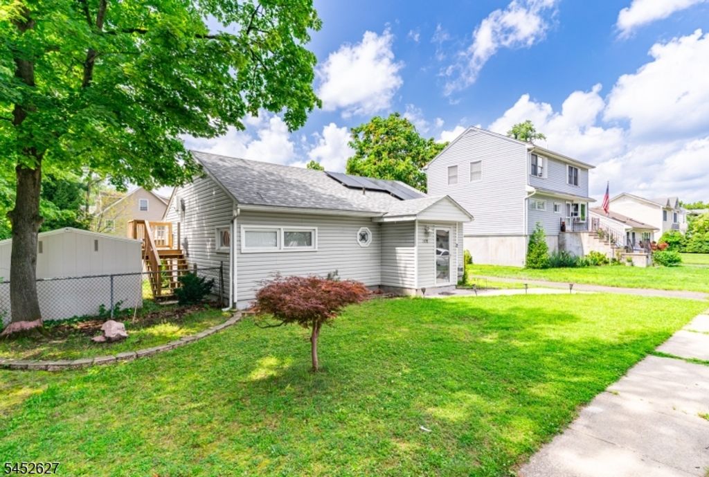 1528 Washington Ave, Pompton Lakes Boro, NJ 07442 — photo 3