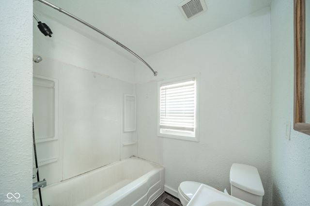 1433 W 5th Street, Anderson, IN 46016