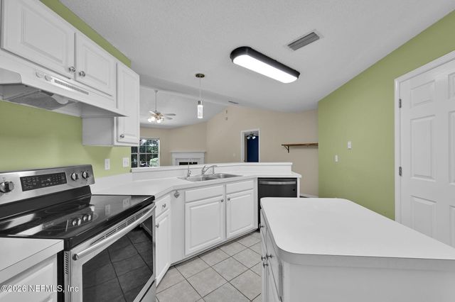 8048 KILKELLY Lane S, Jacksonville, FL 32244