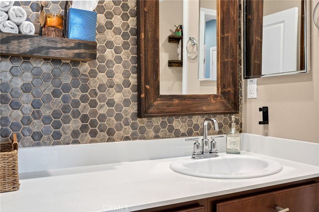 31524 Mojave Red Court, Menifee, CA 92584