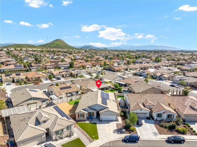 31524 Mojave Red Court, Menifee, CA 92584