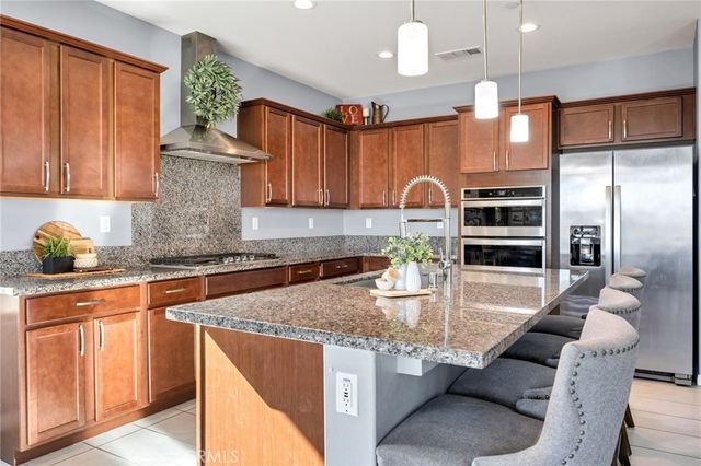 31524 Mojave Red Court, Menifee, CA 92584