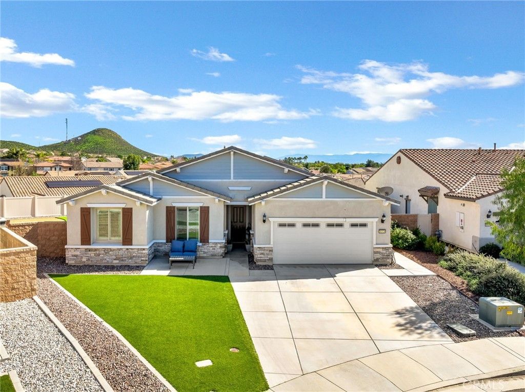 31524 Mojave Red Court, Menifee, CA 92584
