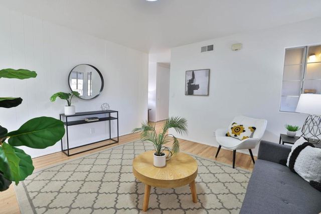 1617 Tartarian Way, San Jose, CA 95129