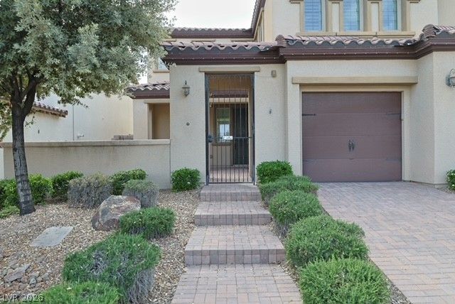 531 Signal Peak Street, Las Vegas, NV 89138