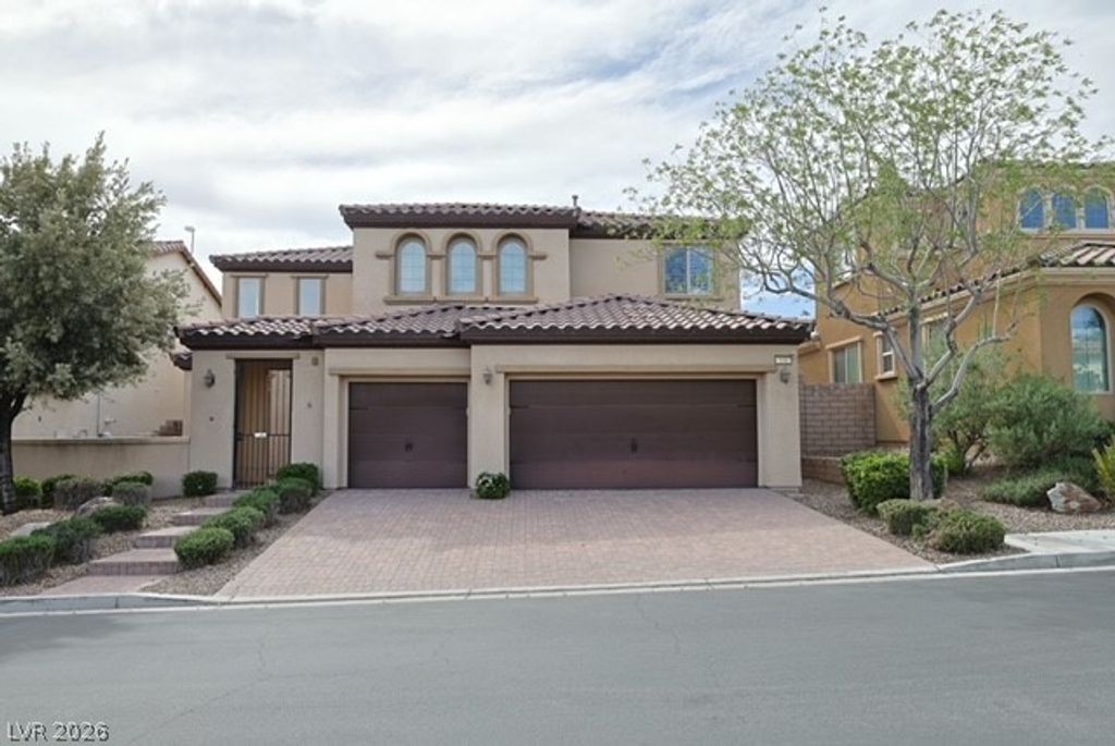 531 Signal Peak Street, Las Vegas, NV 89138