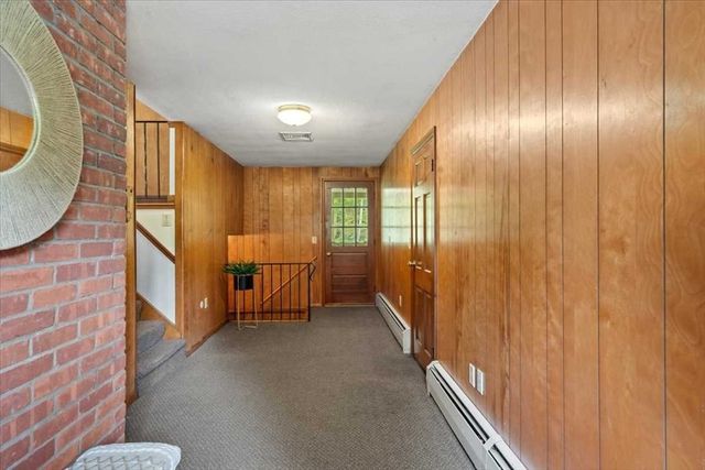 34 Fort Sumter Dr, Holden, MA 01520