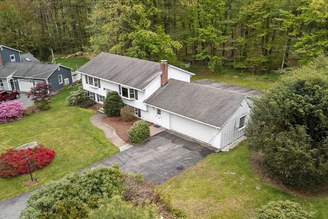 34 Fort Sumter Dr, Holden, MA 01520