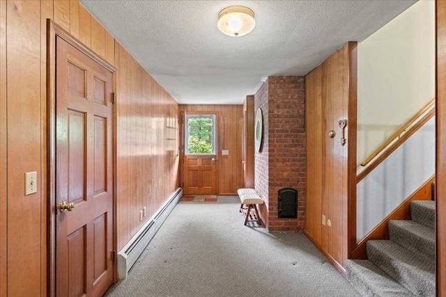 34 Fort Sumter Dr, Holden, MA 01520