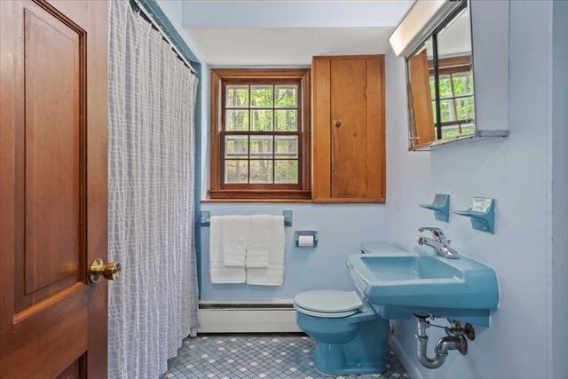 34 Fort Sumter Dr, Holden, MA 01520
