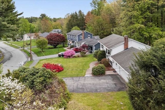 34 Fort Sumter Dr, Holden, MA 01520
