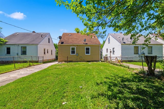 6816 Evergreen Road, Detroit, MI 48228