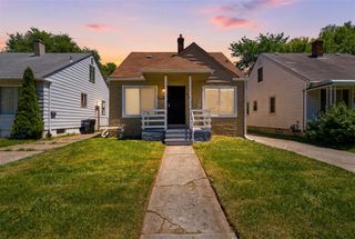 6816 Evergreen Road, Detroit, MI 48228