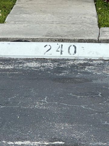 7340 SW 82nd St C203, Miami, FL 33143