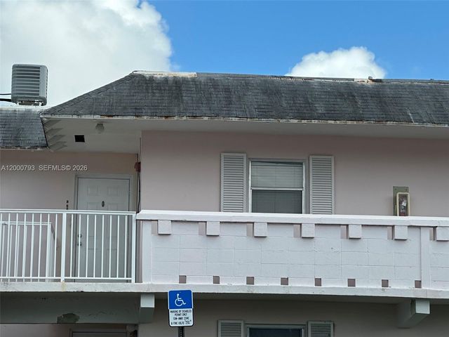 7340 SW 82nd St C203, Miami, FL 33143