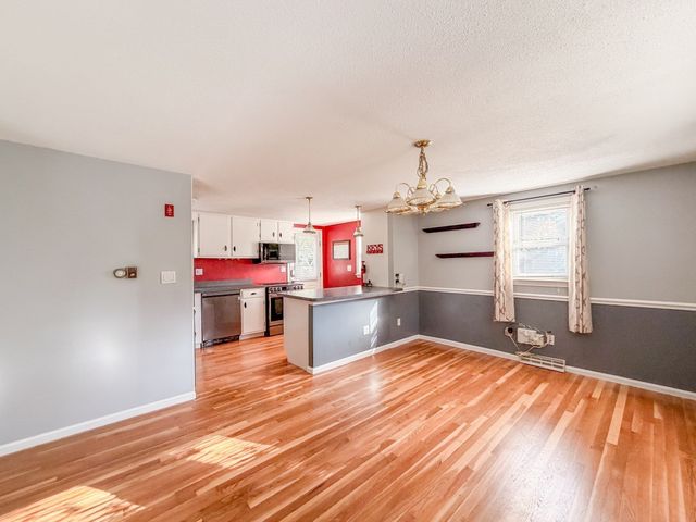 64 Hillside Dr, Plymouth, MA 02360