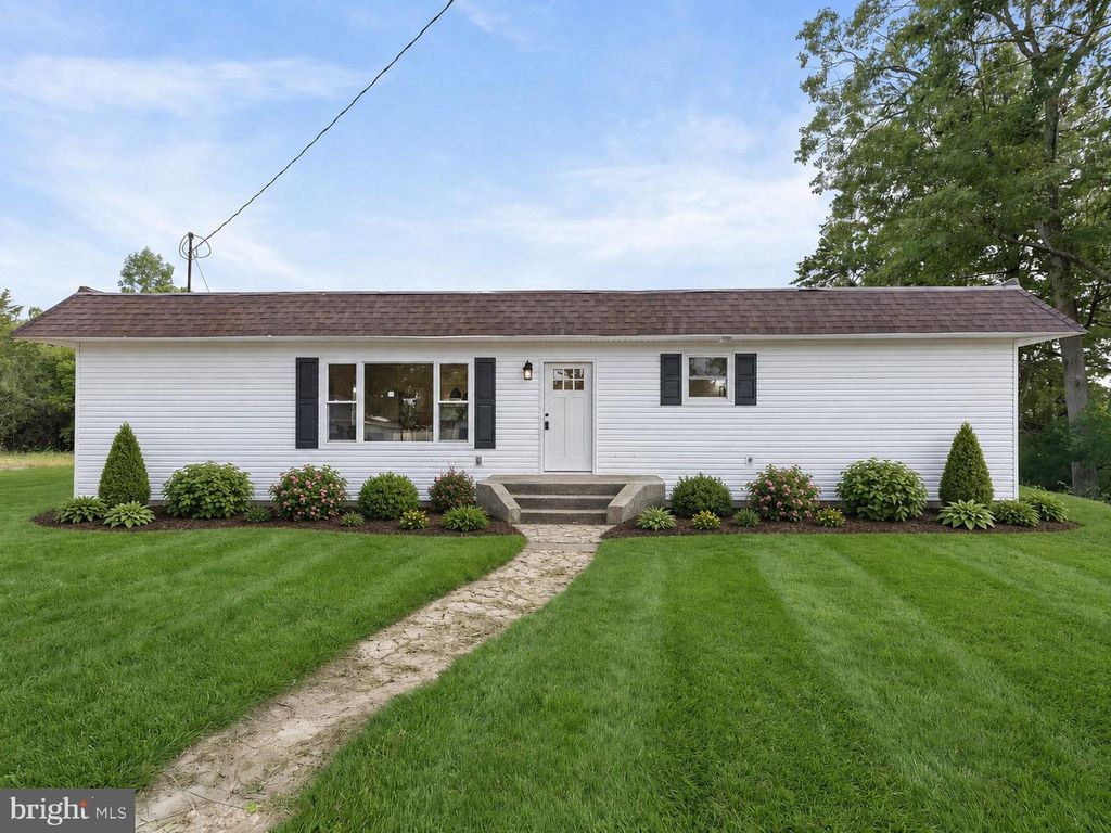 3791 LAKE AVE, WILLIAMSTOWN, NJ 08094 — exterior