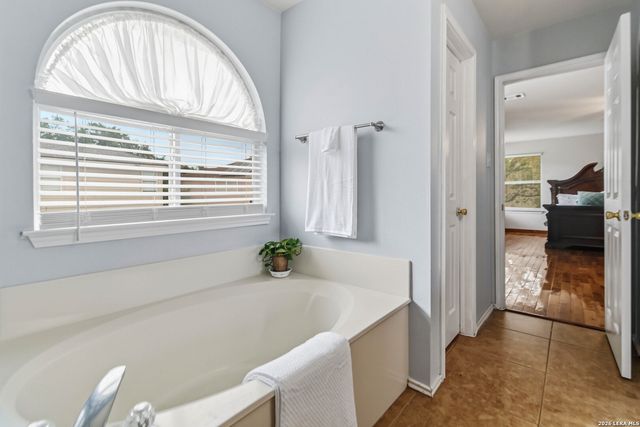 5110 Stormy Breeze, San Antonio, TX 78247