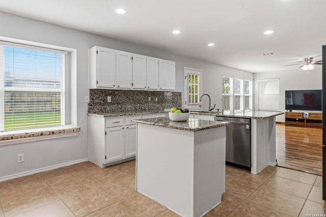 5110 Stormy Breeze, San Antonio, TX 78247