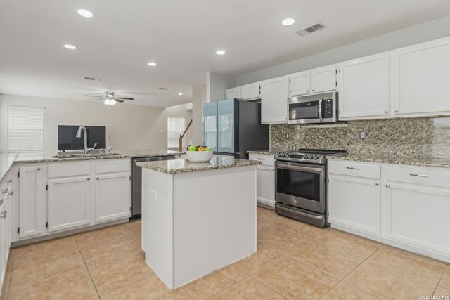 5110 Stormy Breeze, San Antonio, TX 78247