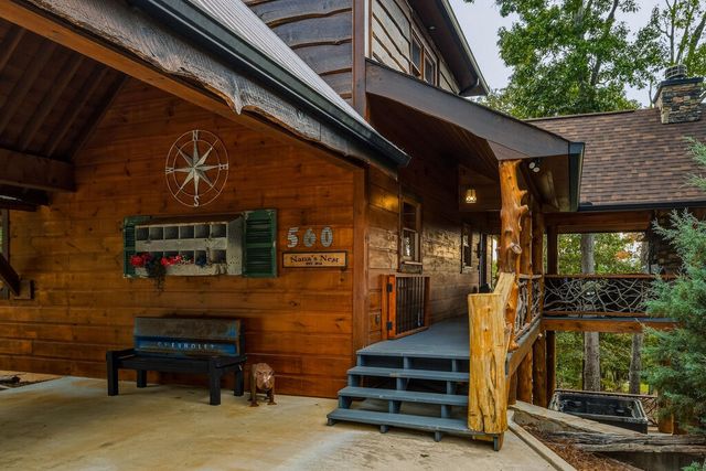 560 Endless View Road, Mineral Bluff, GA 30559