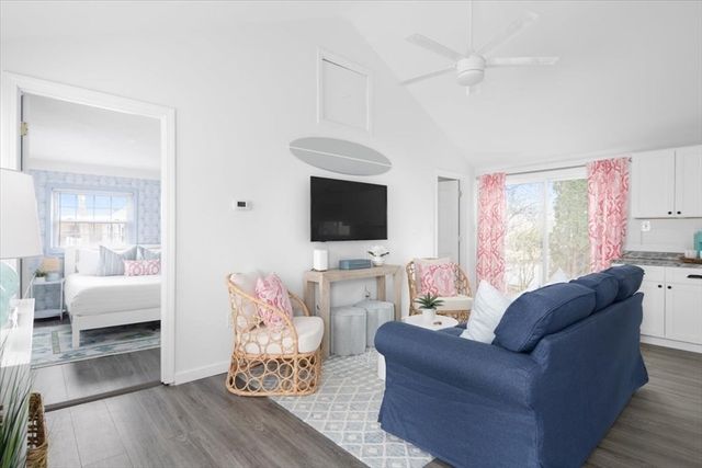 30 Roosevelt Rd 1, Marshfield, MA 02050