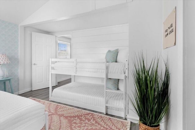 30 Roosevelt Rd 1, Marshfield, MA 02050