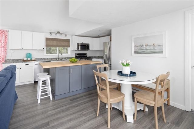 30 Roosevelt Rd 1, Marshfield, MA 02050