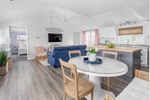 30 Roosevelt Rd 1, Marshfield, MA 02050