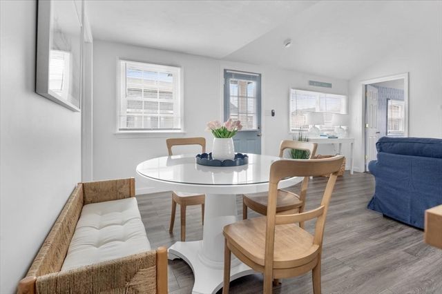 30 Roosevelt Rd 1, Marshfield, MA 02050