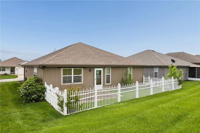 524 Saturn Drive, Raymore, MO 64083