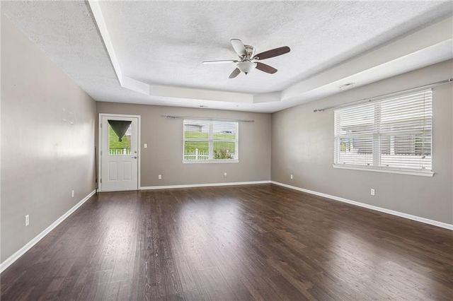 524 Saturn Drive, Raymore, MO 64083