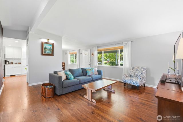 5208 191st Street SW, Lynnwood, WA 98036