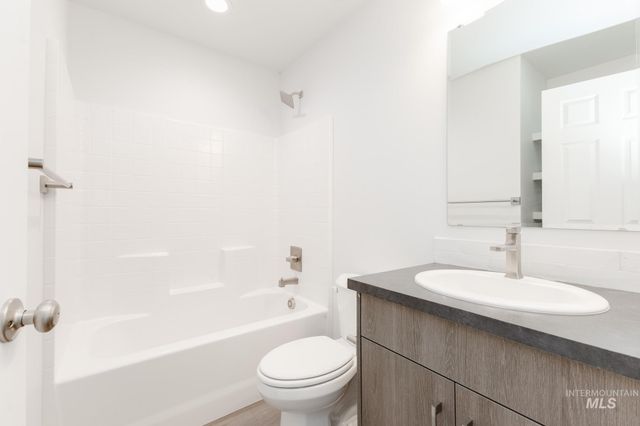 13678 Nisene Ct, Caldwell, ID 83607