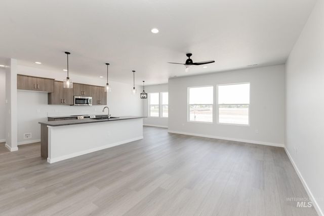 13678 Nisene Ct, Caldwell, ID 83607