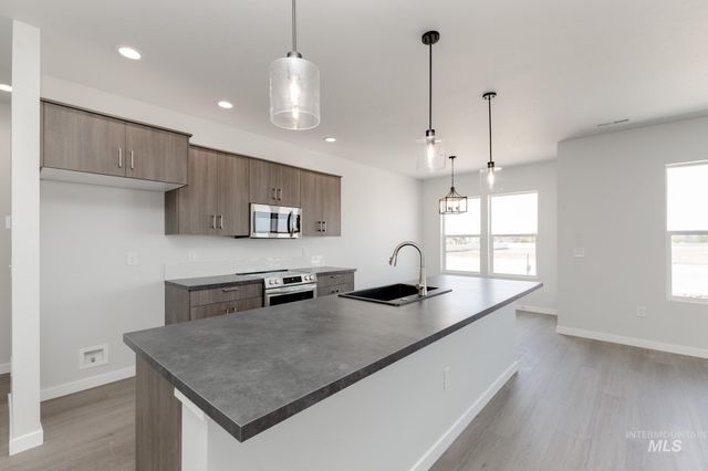 13678 Nisene Ct, Caldwell, ID 83607