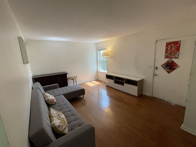 110 Bellevue Rd Apt 16, Nashville, TN 37221