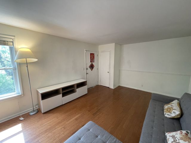 110 Bellevue Rd Apt 16, Nashville, TN 37221