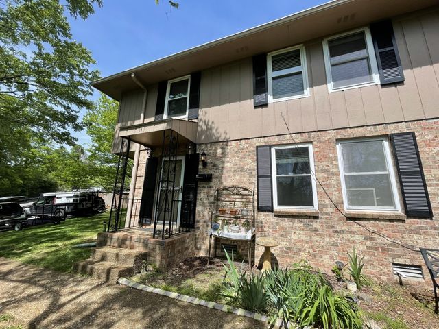 110 Bellevue Rd Apt 16, Nashville, TN 37221