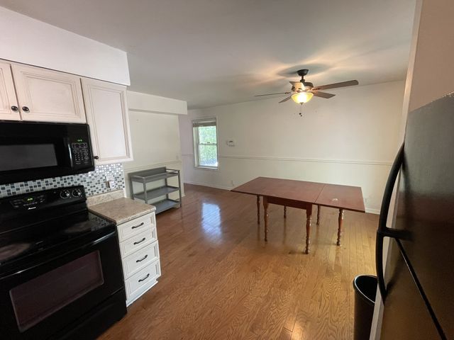 110 Bellevue Rd Apt 16, Nashville, TN 37221